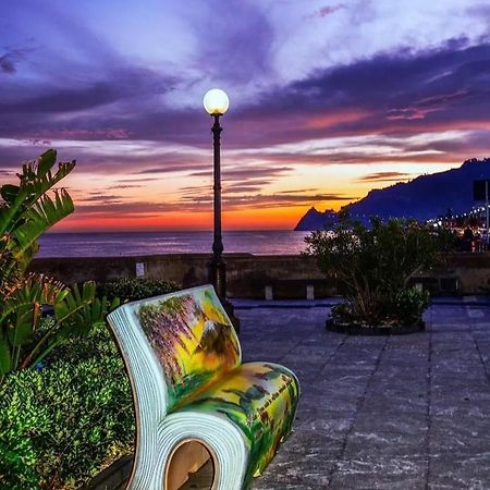 Torrevarata Vacanze Villa Santa Teresa Di Riva Exterior foto